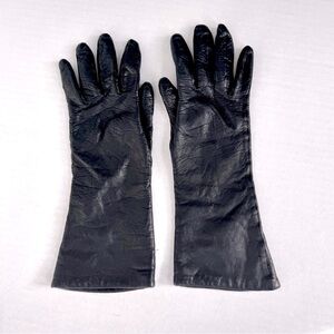 Elegant Black Leather Gloves
